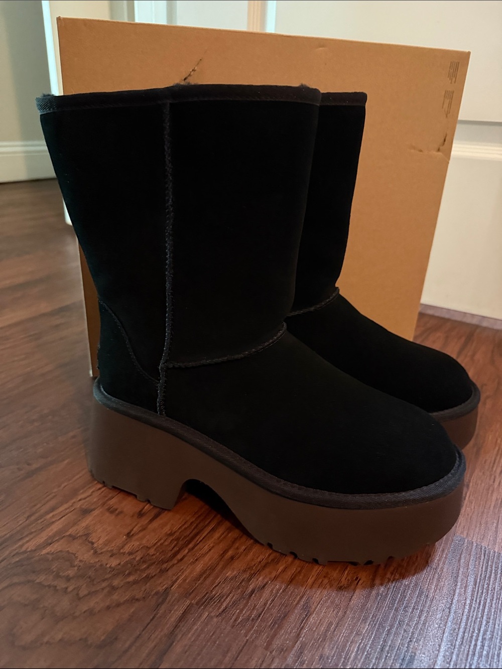 UGG Black Suede Platform Mid-Calf Boots, size 9 , brand new